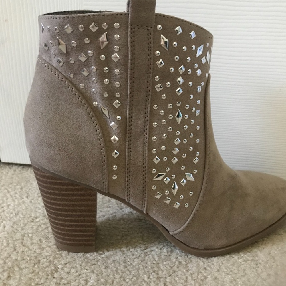 Jennifer Lopez boots!